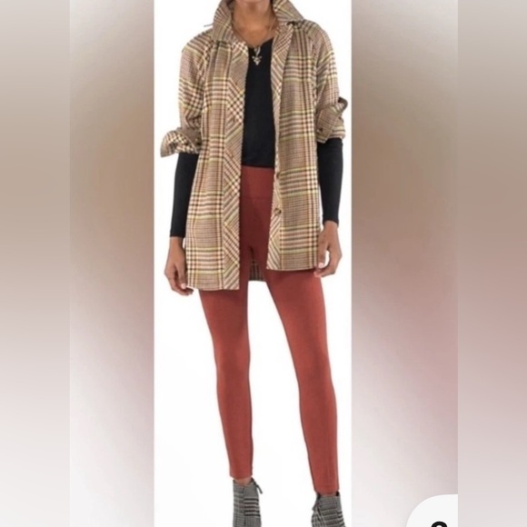 Cabi Yorkshire Shacket - Picture 2 of 11